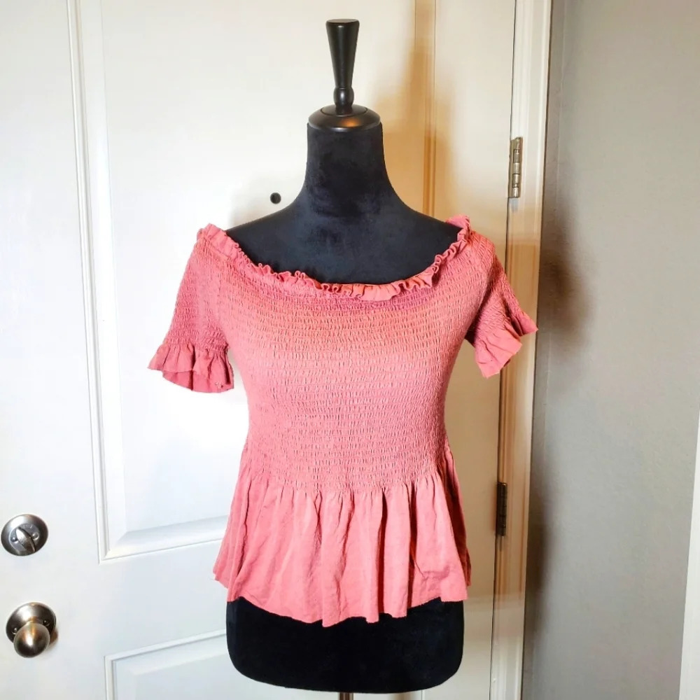 Love Tree Blush Mauve Smocked Off The Shoulder Short Sleeve Ruffle Top Size L